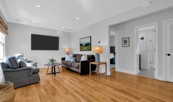 141 Maple Dr, Bay Head, NJ 08742