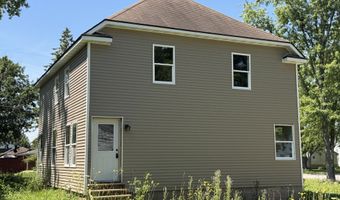 1301 Garland St, Allouez, WI 54301
