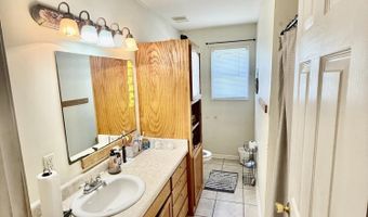 658 Union St, Bay St. Louis, MS 39520