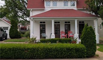 212 C St, Bentonville, AR 72712
