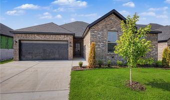 6705 Orange Ave, Bentonville, AR 72713