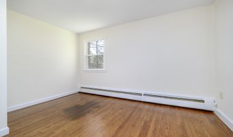 200 Chipman Dr, Cheshire, CT 06410