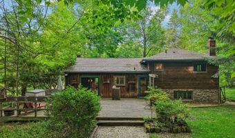 884 Dogwood Ter, Akron, OH 44321