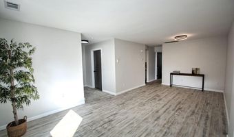 925 S WEST Ct, Appleton, WI 54915