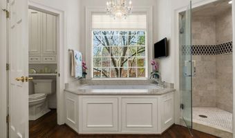 6 Twin Oaks Ct, Spartanburg, SC 29306