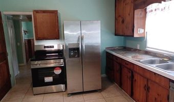 2306 Daywell St, Alexander City, AL 35010