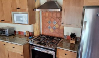 110 Los Rios Rd, Arroyo Hondo, NM 87513