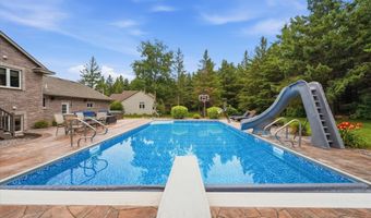 3405 Pawnee Dr SE, Alexandria, MN 56308
