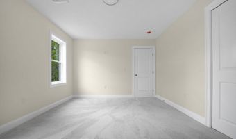 661 Main St, Acushnet, MA 02743