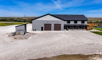 305 Snake River Dr, American Falls, ID 83211