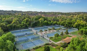 1052 Calle De Lepanto, Escondido, CA 92025