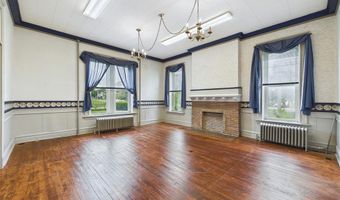 2009 Seminary St, Alton, IL 62002