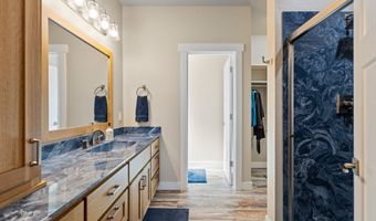 875 12TH St, Bandon, OR 97411