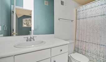 1480 Kelly Green Dr, Ann Arbor, MI 48103
