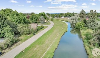 2020 Parkhill Dr, Billings, MT 59102