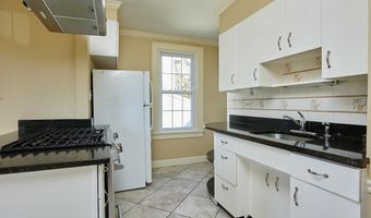 2913 24TH St N, Arlington, VA 22207