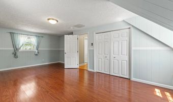 29 Maple Dr, Bedford, NH 03110