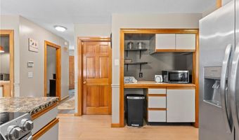 189 Wolf Rock Rd, Exeter, RI 02822