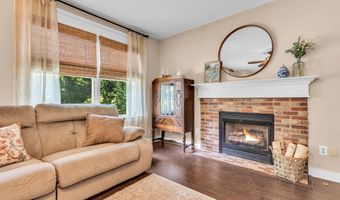 382 Wheaton Ave, Bayville, NJ 08721