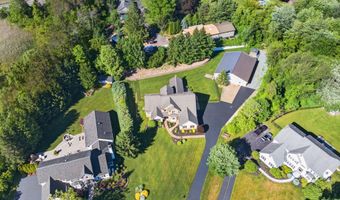 5 Normandy Sq, Guilderland, NY 12009