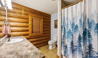 28 Apache Rd, Clearmont, WY 82835