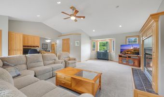 17153 Butternut St NW, Andover, MN 55304