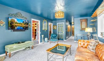8 Sunny Ridge Dr, Asheville, NC 28804