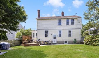 10 Eustis Ave, Newport, RI 02840