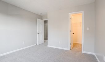 2924 Coles Creek Ln, Indianapolis, IN 46217