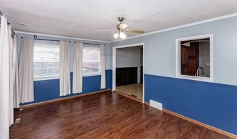 202 11th Ave NW, Altoona, IA 50009