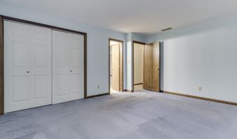 116 Dahlia Ln, Indianapolis, IN 46217