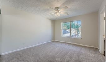 663 Windcroft Cir NW, Acworth, GA 30101