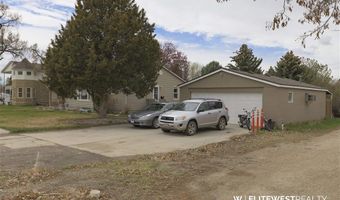 30 N Division St, Cowley, WY 82420