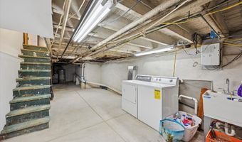 140 PIERCE St, Philadelphia, PA 19148