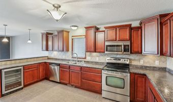 2105 6th Ave SW, Altoona, IA 50009