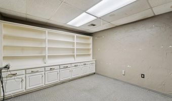 7505 NW 23rd St, Bethany, OK 73008