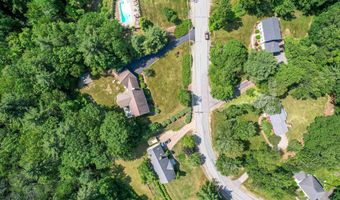 48 Cider Mill Rd, Bedford, NH 03110