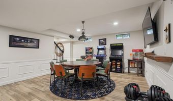 5 Spring Hill Rd, Bedford, NH 03110