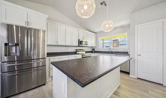 2152 E 430 Rd, Adair, OK 74330