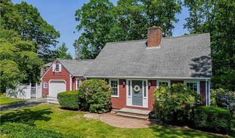 3 Sundale Rd, Cranston, RI 02921