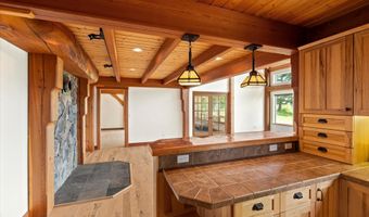 16029 Sunset Heights Dr, Bigfork, MT 59911