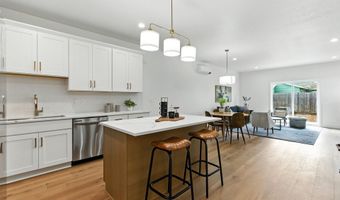 6840 SE LAMPHIER St, Milwaukie, OR 97222