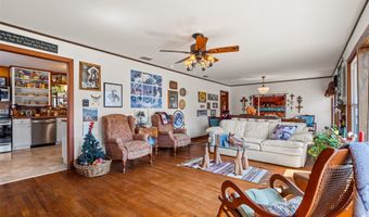 609 E Quitman St, Alba, TX 75410