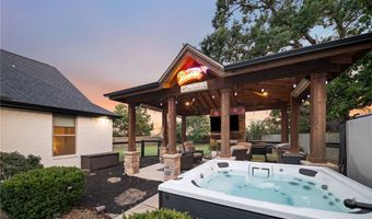 12175 Lost Oak Dr, Bentonville, AR 72712