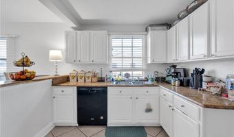 1012 CENTER St, Arabi, LA 70032