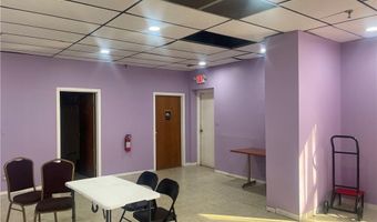 9 Maplewood Ave, Bloomfield, CT 06002
