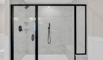 293 Trenton Ave N, Bayville, NJ 08721