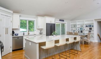 14 Valley Brook Rd, Barnstable, MA 02632