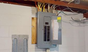 705 Glenview Dr, Albert Lea, MN 56007