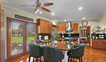 575 Hidden Creek Dr, Antioch, IL 60002